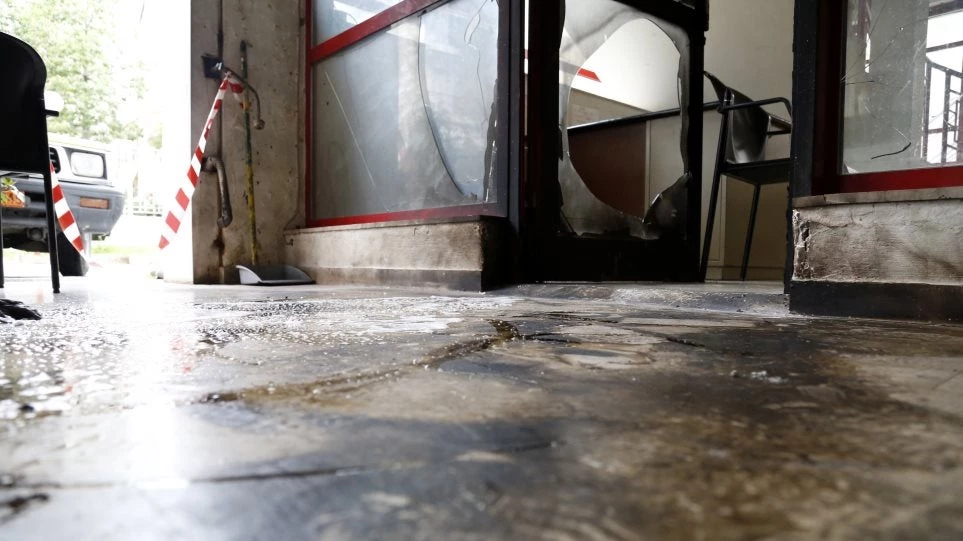 Ανάληψη ευθύνης για επίθεση με γκαζάκια σε κρεοπωλείο – «Θα επιστρέψουμε με ισχυρότερες βόμβες – Μέχρι να δούμε τα δικά σας κουφάρια κρεμασμένα»